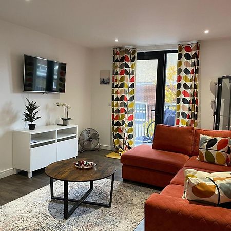 Modern En-Suite Room And Self Catering In Лондон Екстер'єр фото